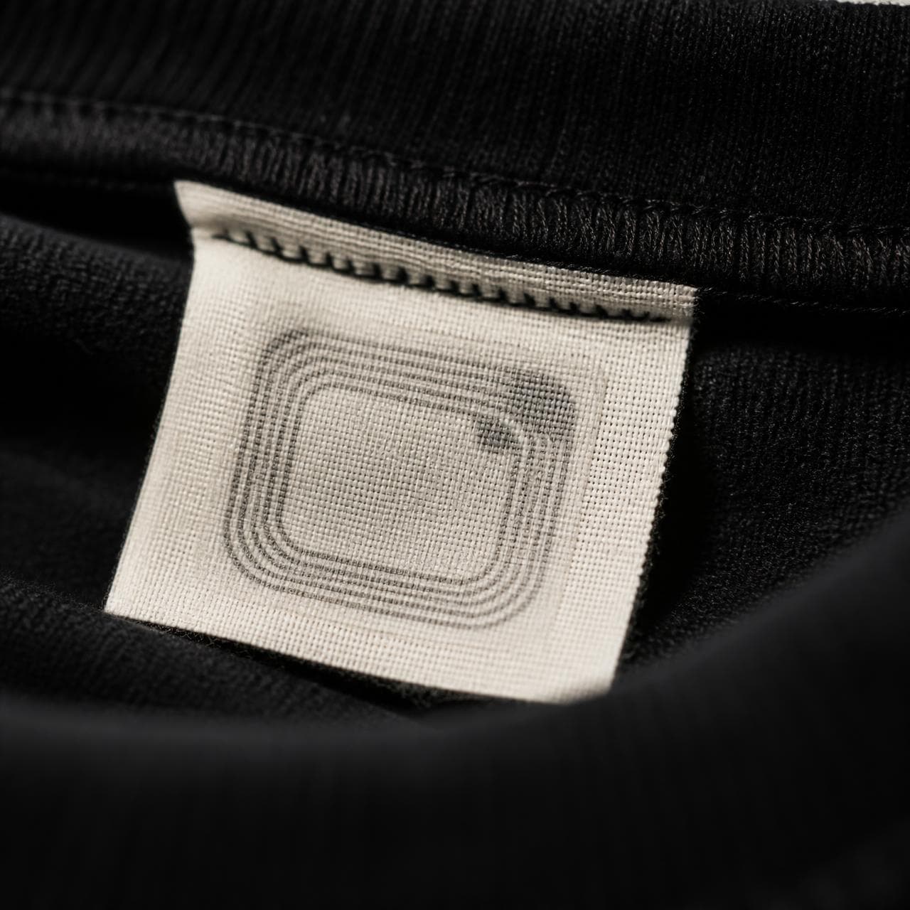 OPEN woven NFC neck label